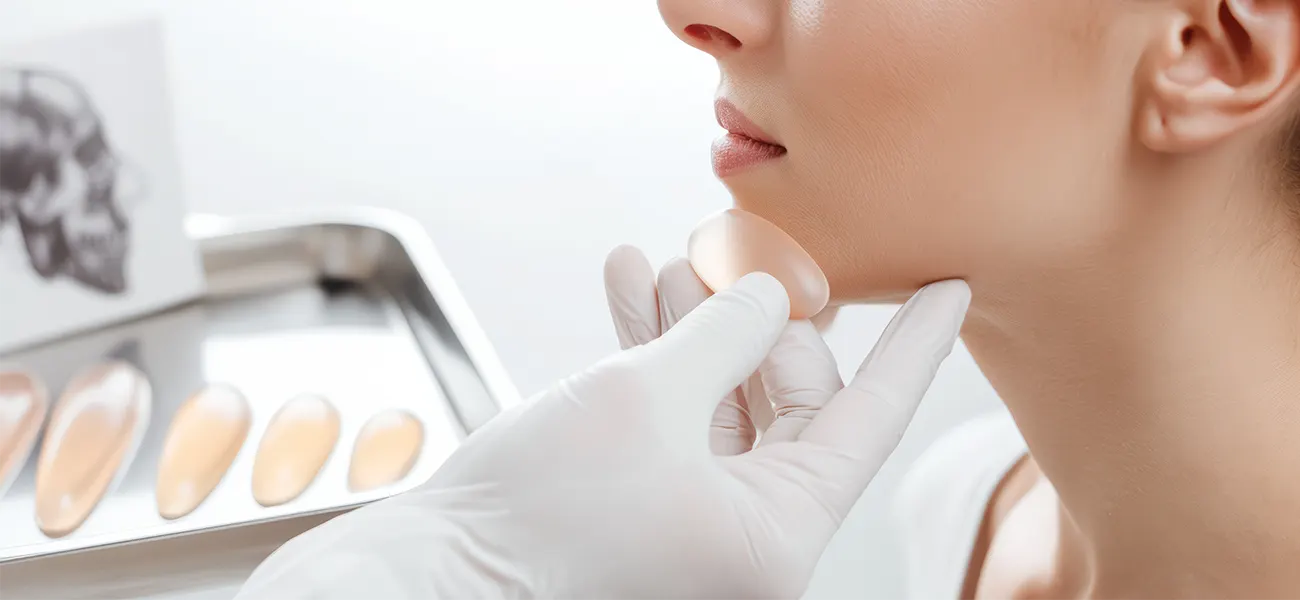 Dr. Enzo Isola • Mentoplastia